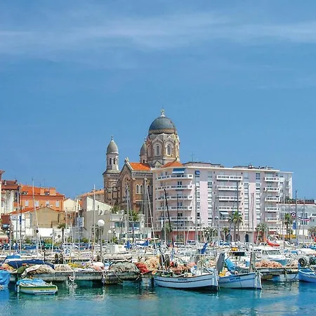 Gorgeous In Raphael With Kitchen * Saint-Raphael (Var)